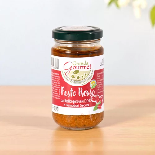 Granda Gourmet Pesto Rosso genovai bazsalikommal (D.O.P.) és aszalt paradicsommal 180 g