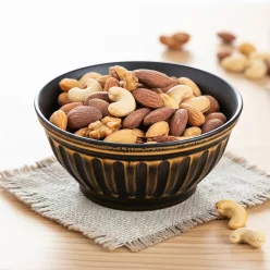 Füstölt mix 1 kg (Kesudió, pisztácia, mandula)
